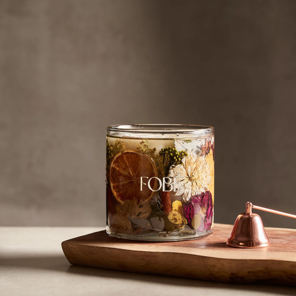 Amber Blush Candle (Sweet Amber - Cedarwood – Patchouli)
